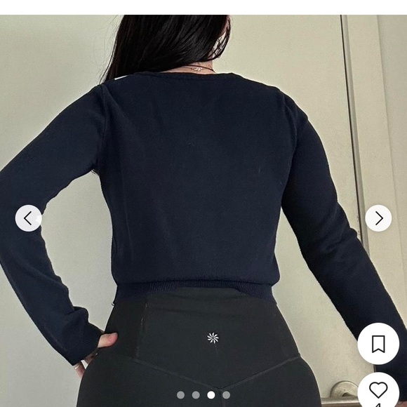 Brandy Melville dark navy blue and Light Blue Argyle Cardigan. No size tag. - Picture 11 of 11